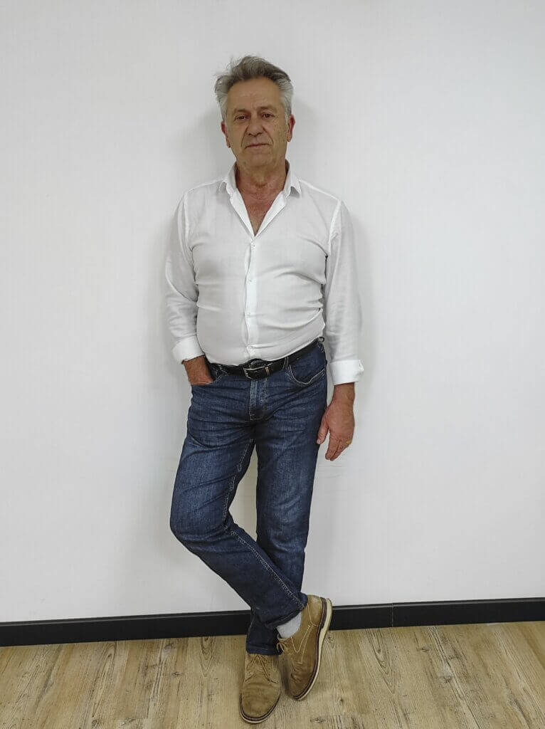 Joël Echarri Enseignant de danse à deux